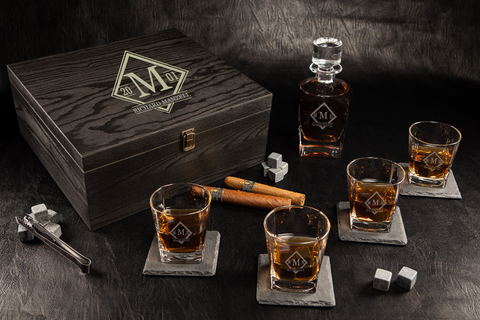 decanter and  whiskey glasses 